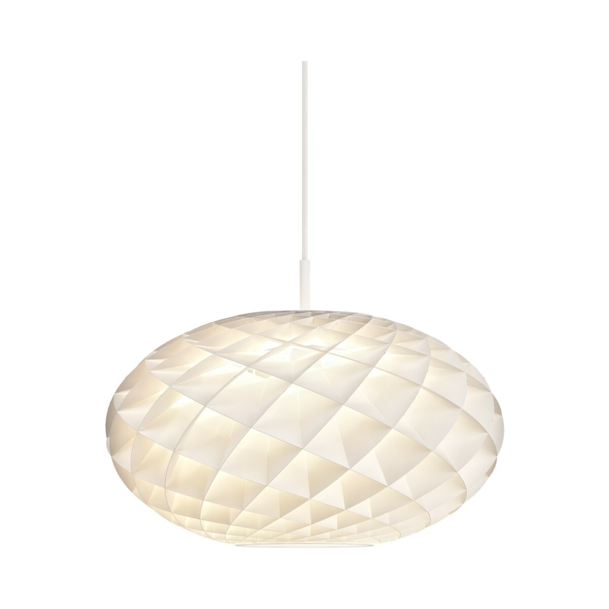 Pendel Patera Oval från Louis Poulsen. Vit oval lampa med plastskärmar i sprialform